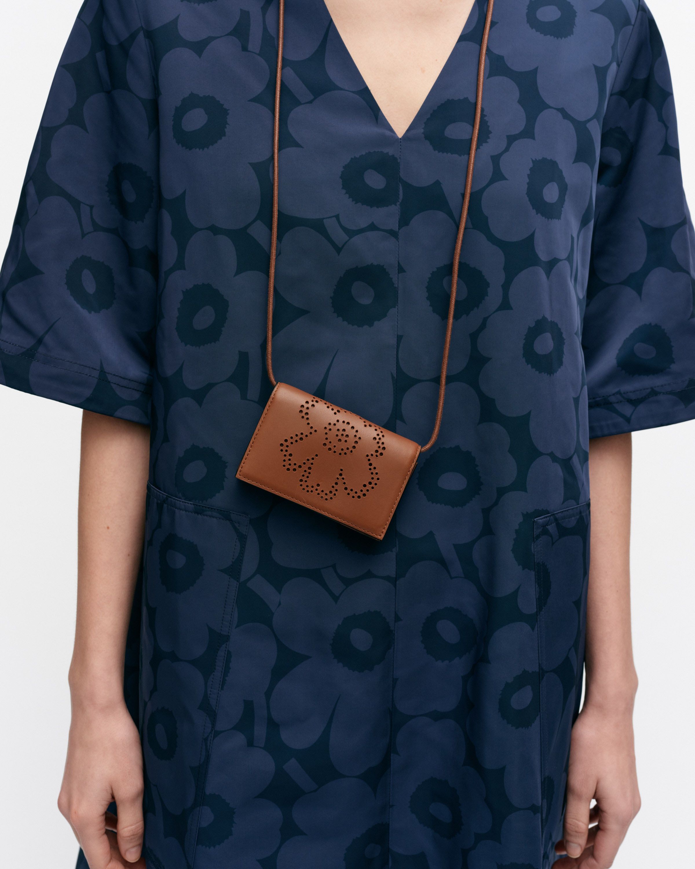 Imprint Belt Wallet Unikko