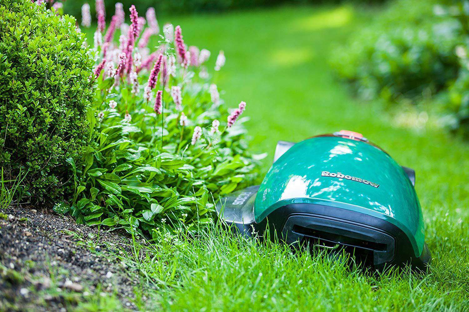 Robomow RC306 1/8 Acre Single Blade 11