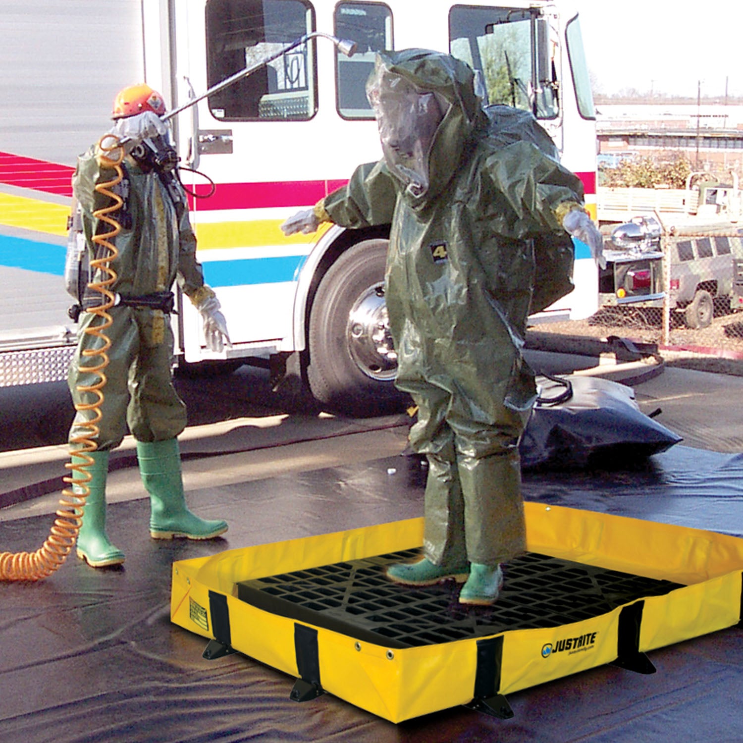 Justrite Rigid-Lock Quicberm® Lite