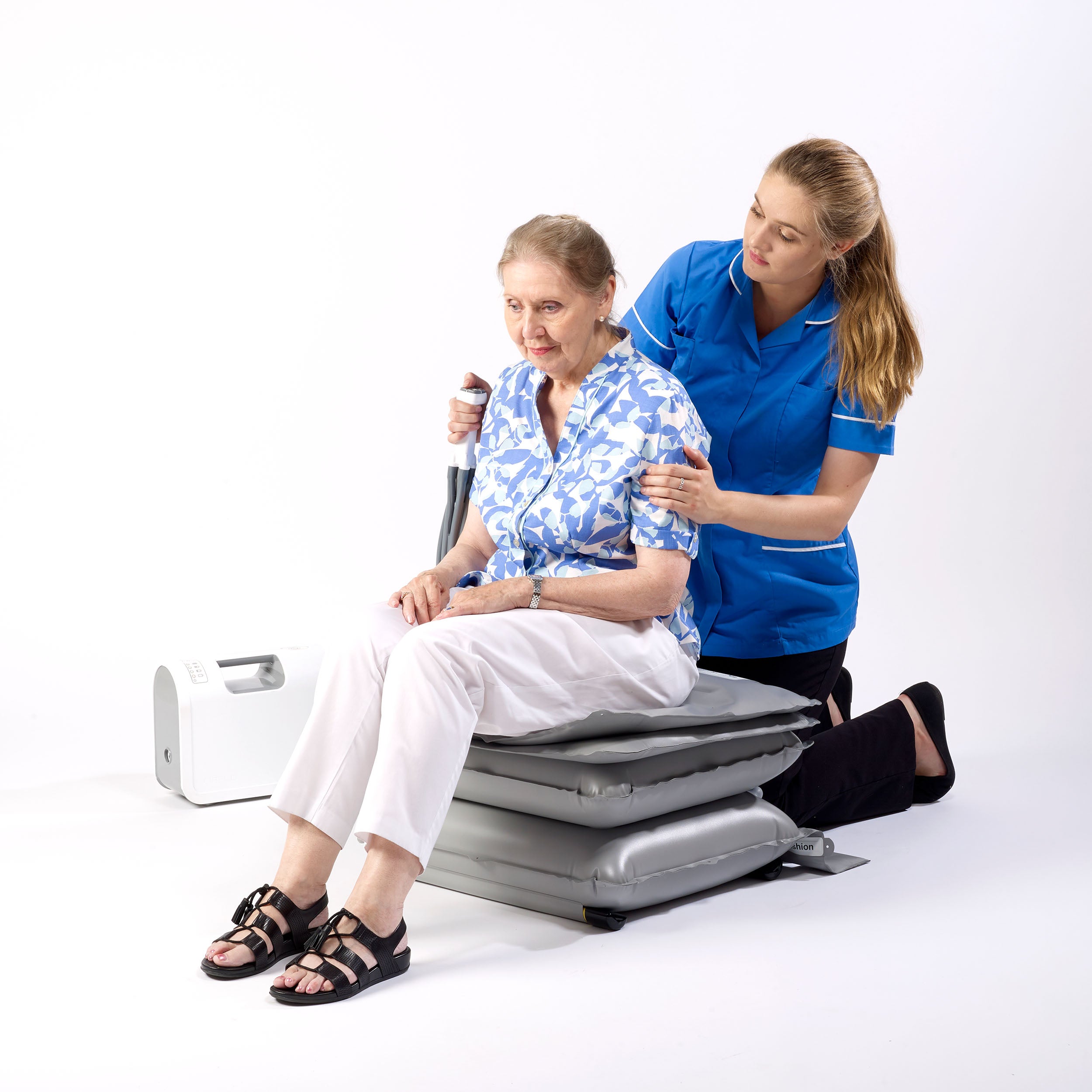 Mangar ELK Lifting Cushion with Airflo 24