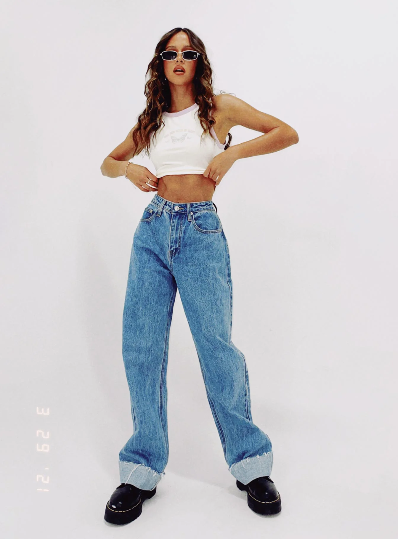 Ollie Straight Leg Jean Mid Wash Denim